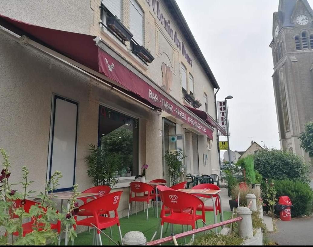 Logis Hotel & Restaurant Du Chemin Des Dames Corbeny Exteriér fotografie